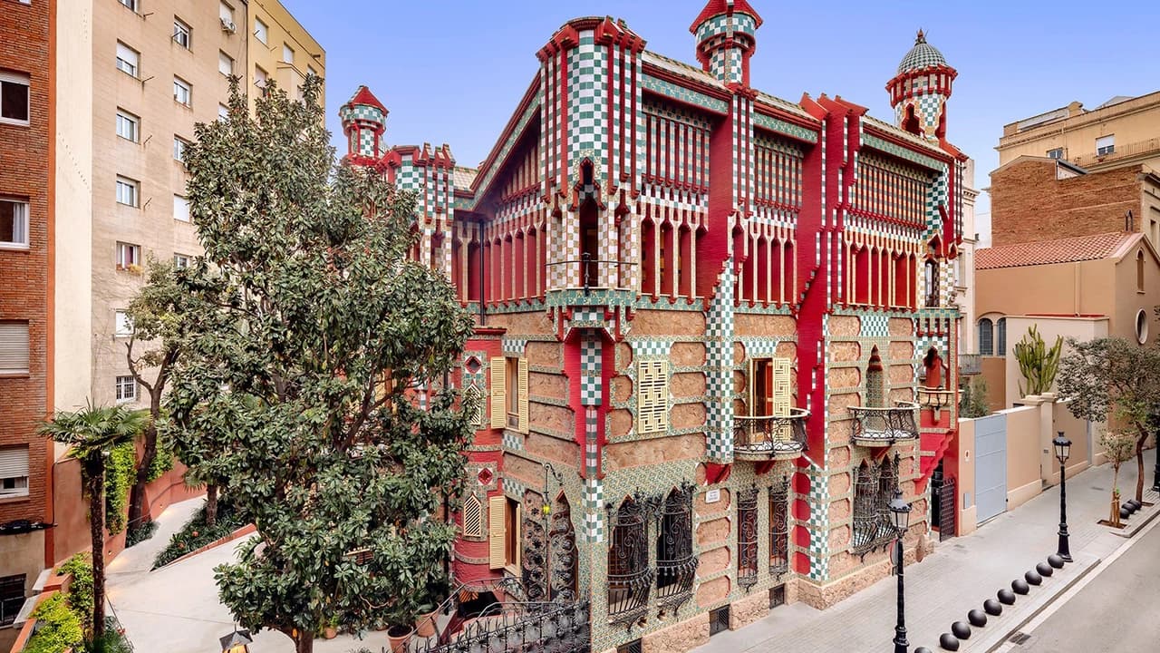 Gaudi Houses: Casa Vicens, Casa Batllo, Casa Mila Guided Tour