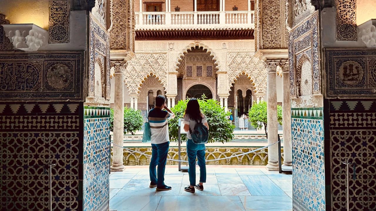Seville Highlights Tour: Royal Alcazar of Seville, Triana Bridge, Flamenco Show - Photo 2