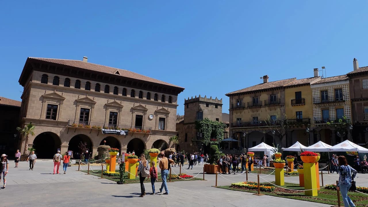 Poble Espanyol: Skip The Line - Photo 3