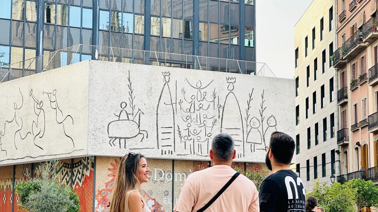 Barcelona Walking Tour with Picasso Museum Skip-the-Line Admission