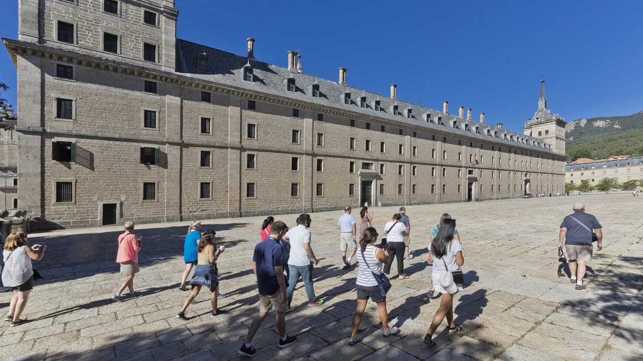 Royal Monastery of El Escorial and Valley of the Fallen Tour - Photo 4