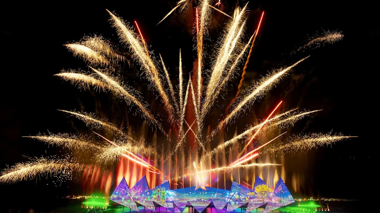 COMBO: Wings of Time Fireworks Symphony + Dining at Sentosa