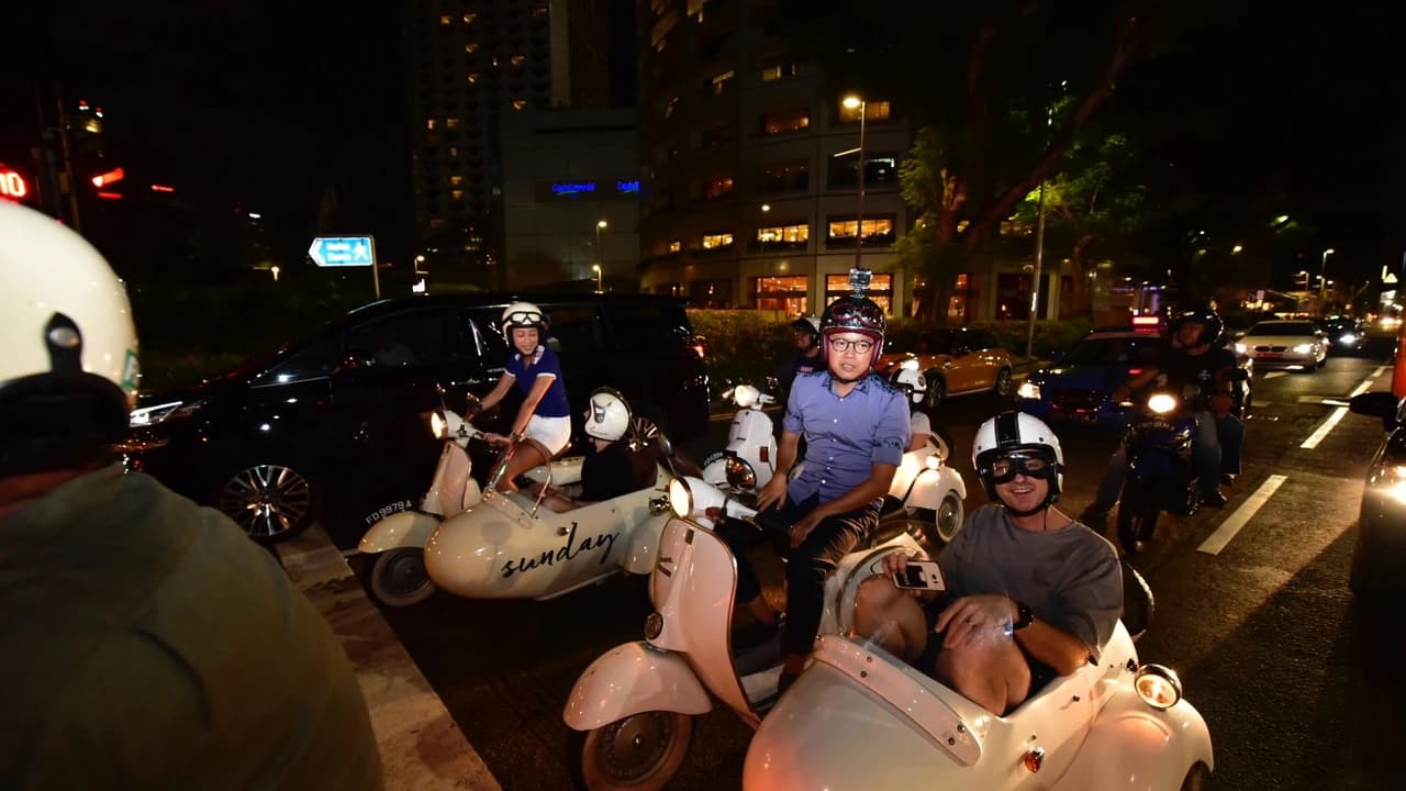 Singapore Sidecars Night Tour - image 7