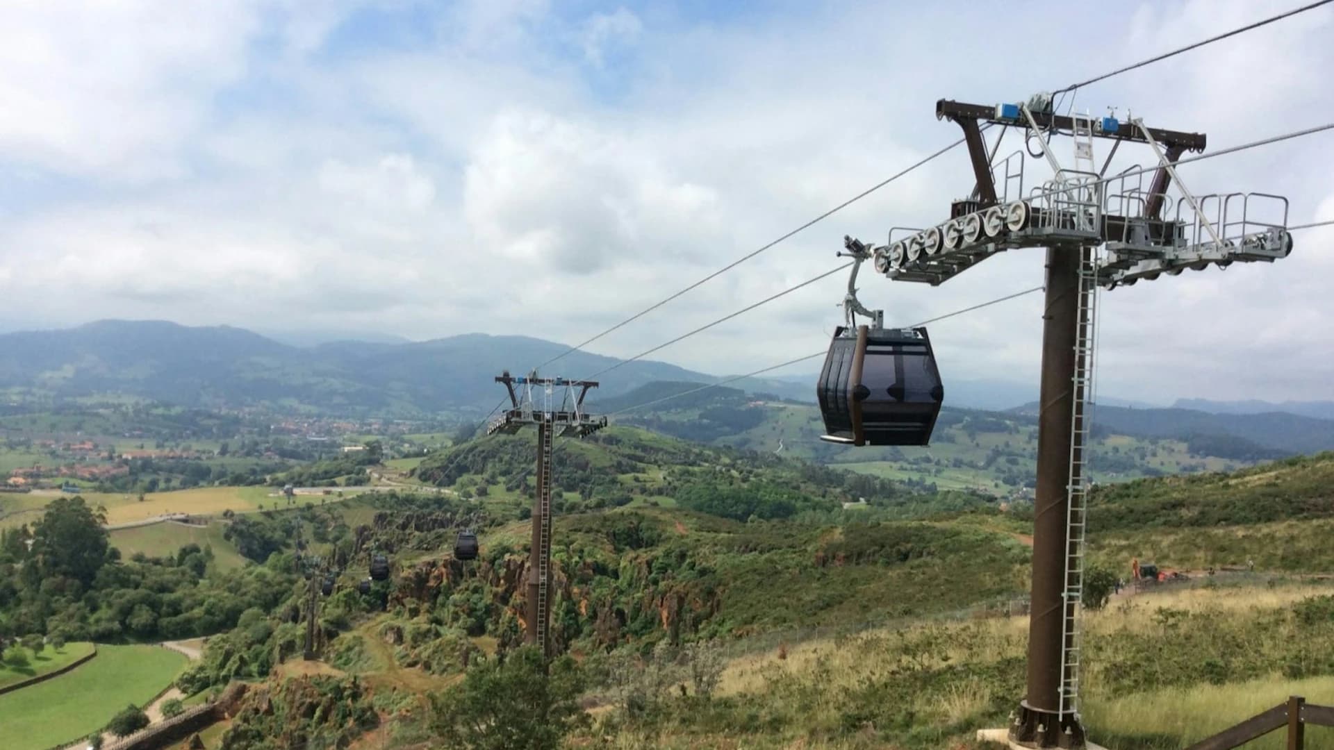 Cabárceno Nature Park Ticket + Cable Car - image 8