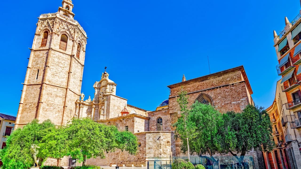 Valencia Cathedral & Holy Grail Tour with English-Speaking Guide & Fast Track Entry