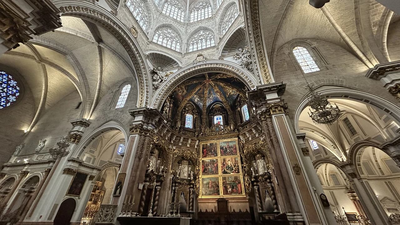 Valencia Cathedral & Holy Grail Tour with English-Speaking Guide & Fast Track Entry - Photo 5