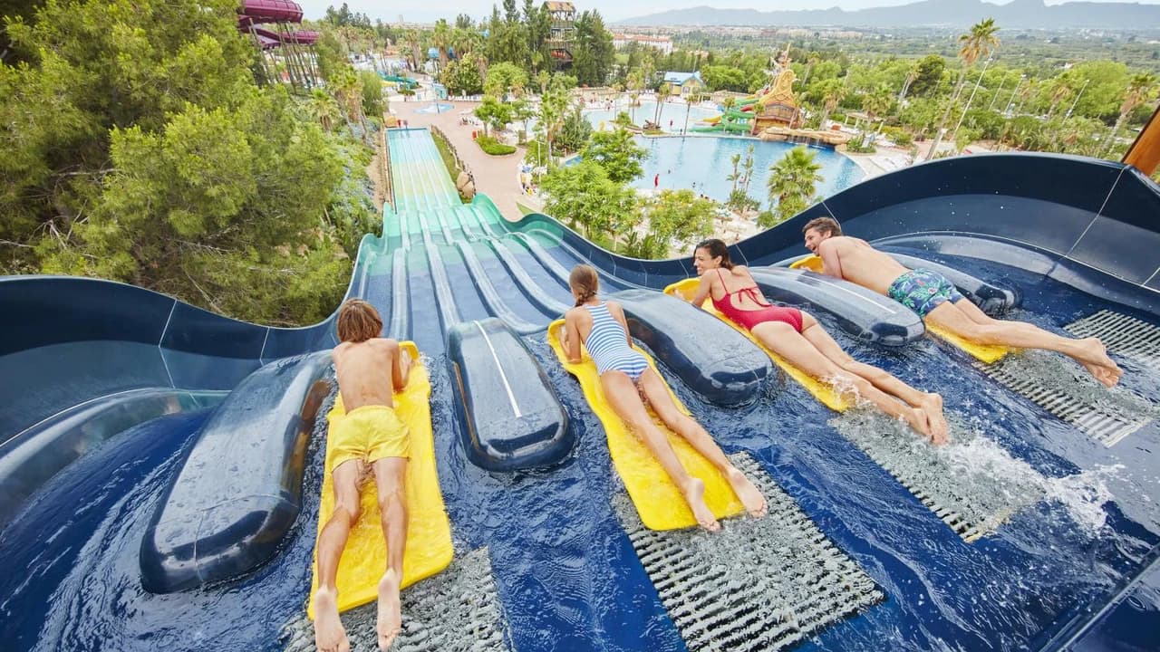 Caribe Aquatic Park Tour from Barcelona