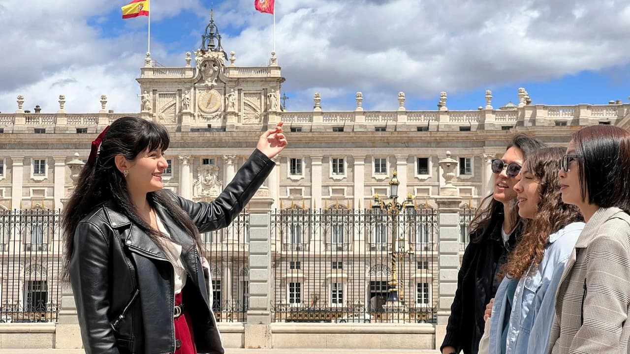 Madrid: 1.5-Hour Evening Walking Tour - image 6