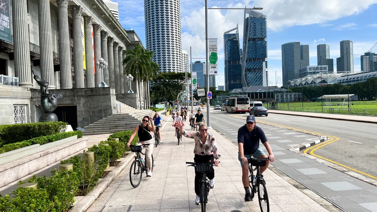 Singapore Historical Cycling Tour - Photo 2