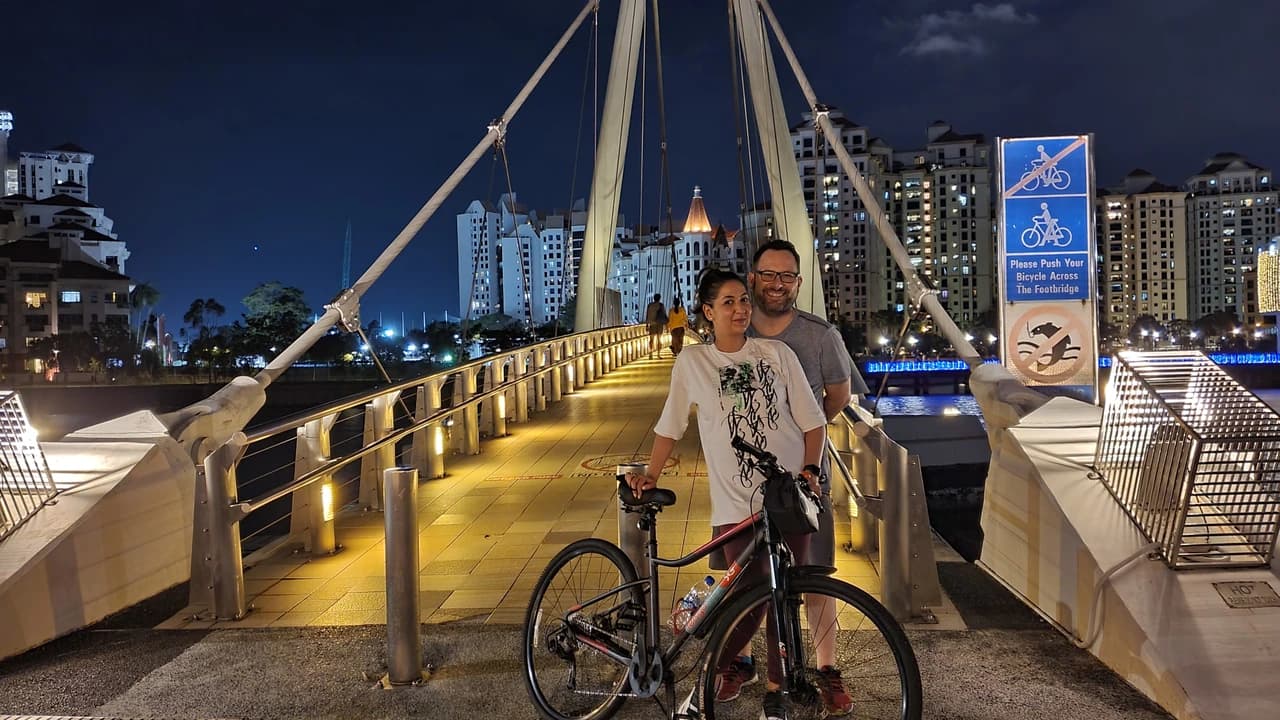 Marina Bay Night Cycling Tour - Photo 2