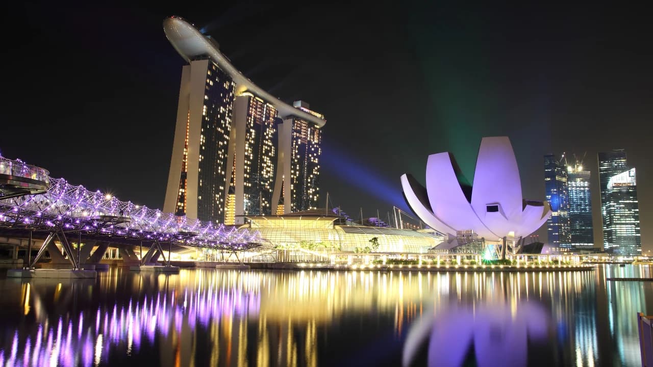 Marina Bay Night Cycling Tour - image 7