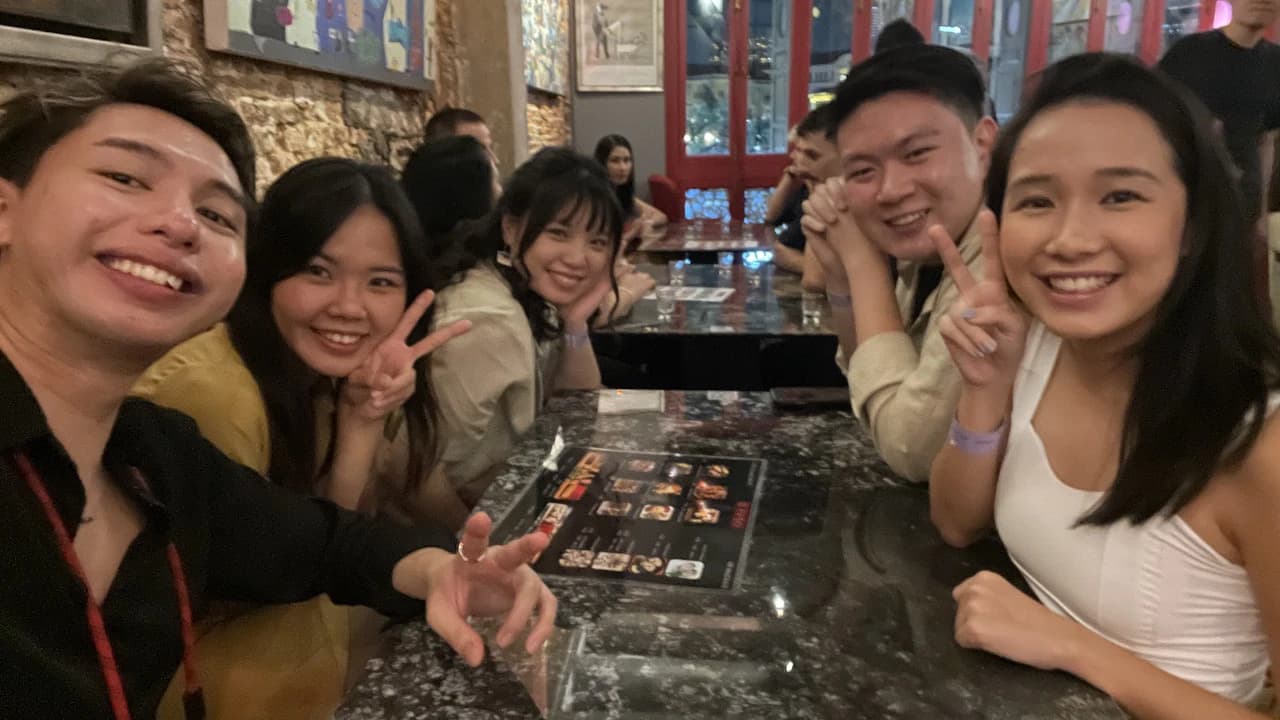 Singapore Pub Crawl - Photo 4