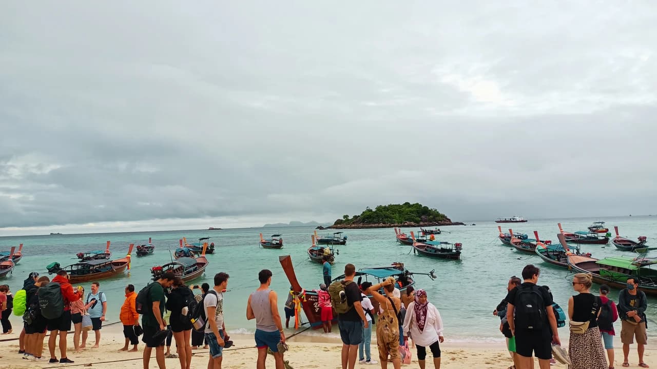 Ferry Ticket between Koh Lipe and Telaga Harbour Langkawi - Photo 3