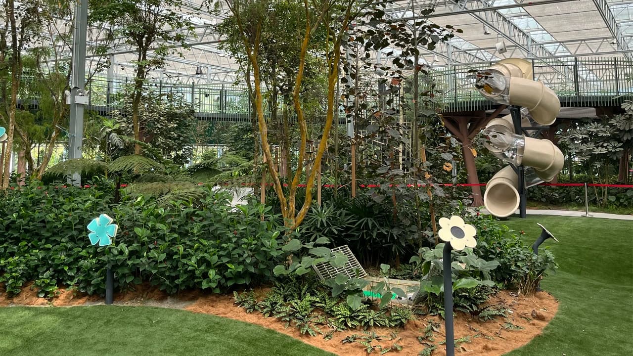 COMBO: Eufloria Gardens & Sculpture Park + Genting Skyway Tickets - Photo 4