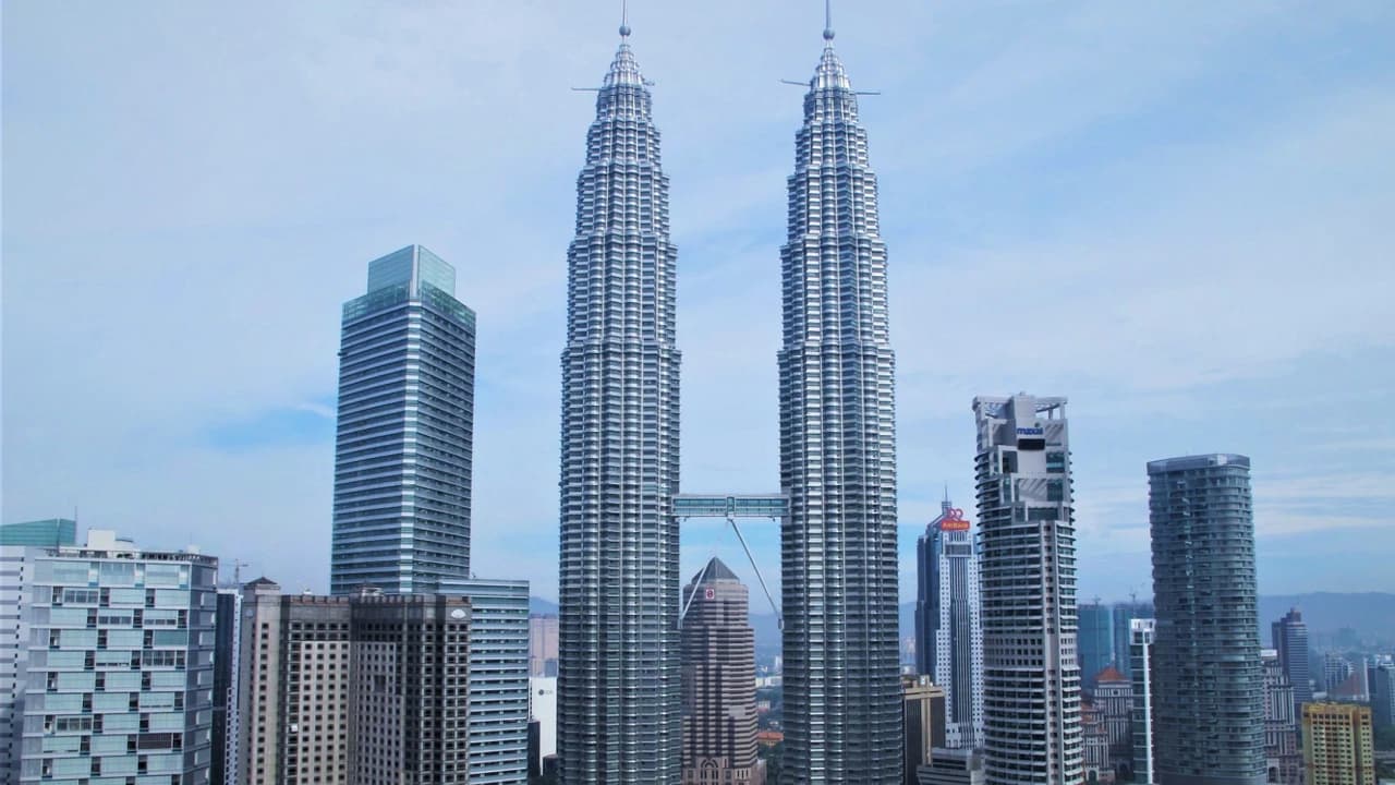 Batu Caves & Petronas Towers Full-Day Guided Tour