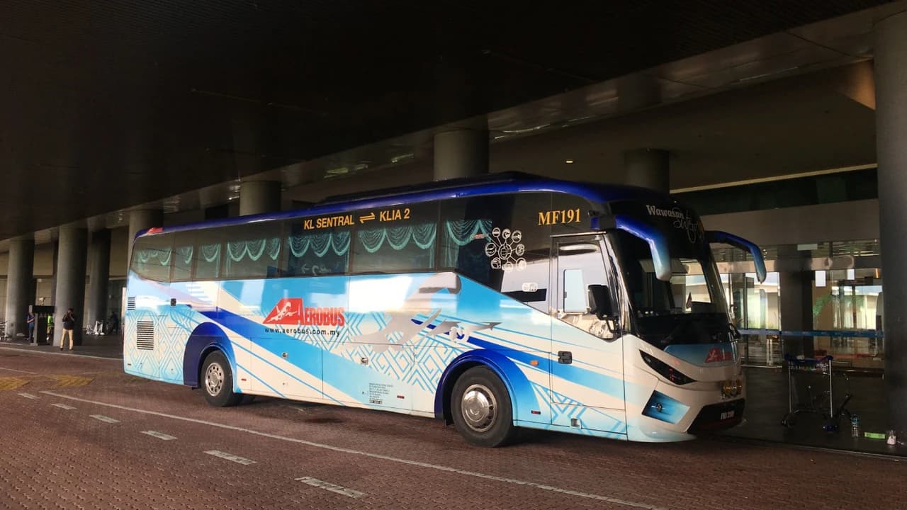 KL Sentral - Kuala Lumpur International Airport Bus by Aerobus - Photo 3