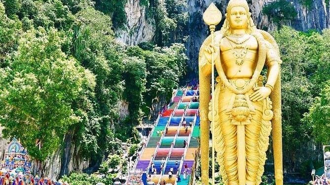 LUXURY VIP bus: Kuala Lumpur (KL) guided day tour from Singapore - image 8