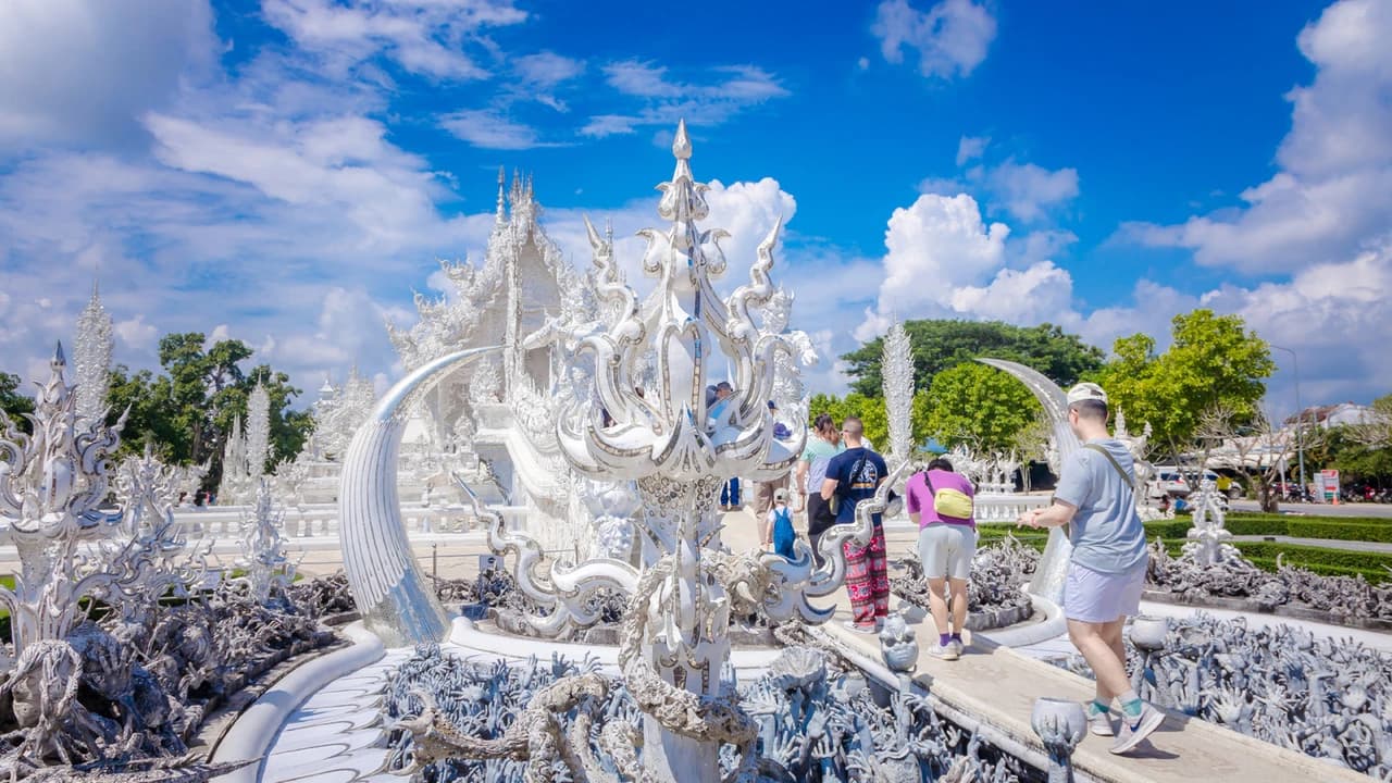 Discover Chiang Rai Temples, Golden Triangle, and Laos Boat Trip  - image 8