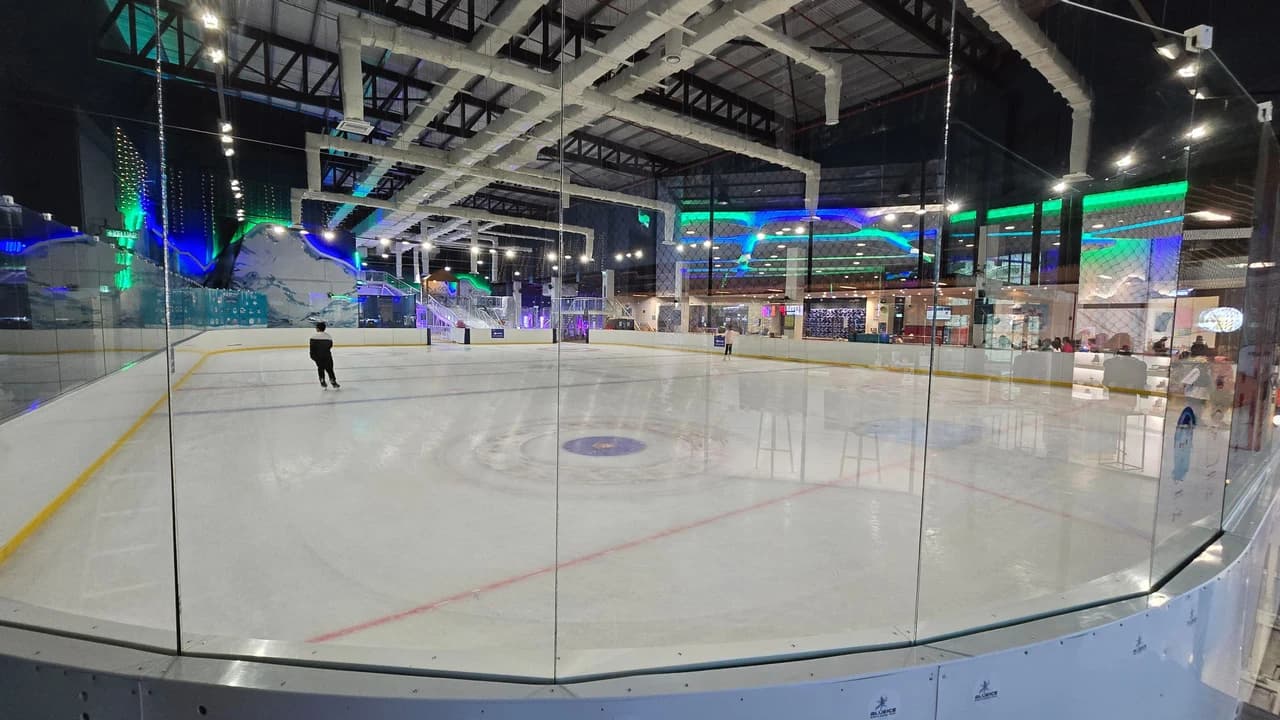 ICE SKATING Experience with Blue Ice Snow Park in Bukit Jalil - Photo 2