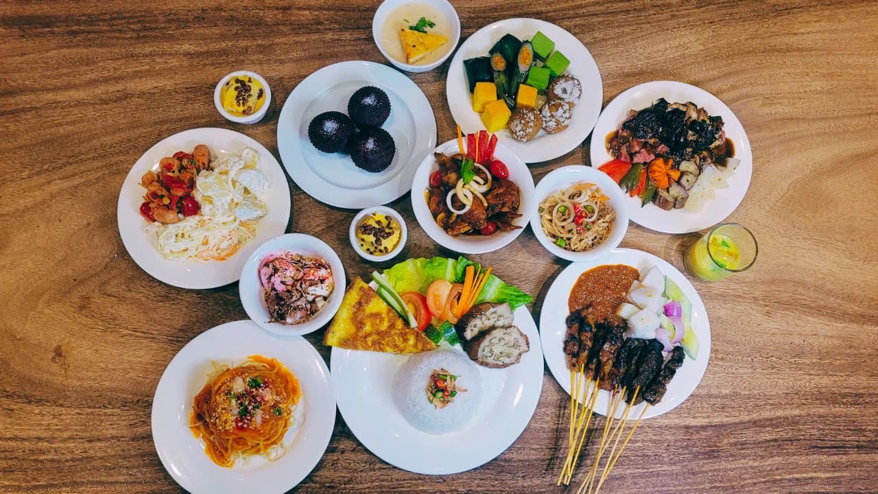 Hotel Dining at The Great Room by Holiday Inn Express Kuala Lumpur City Centre - image 6