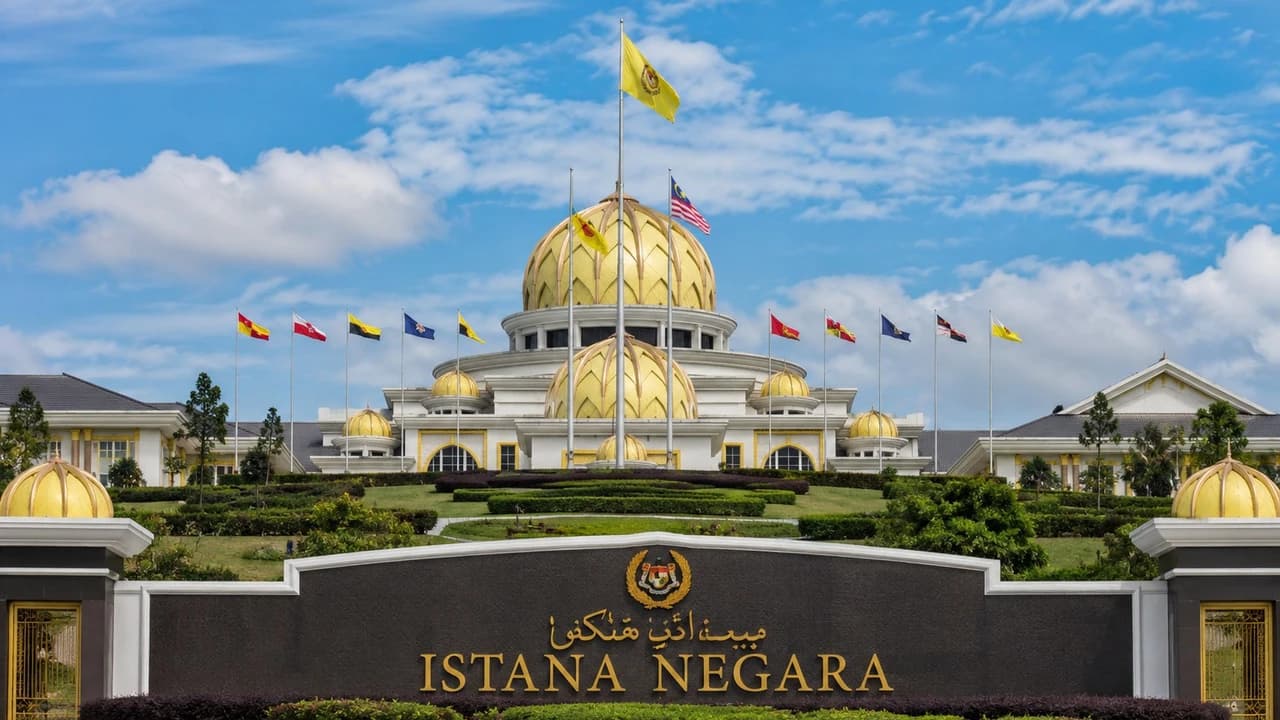 Batu Caves & Royal Selangor Small Group Half-Day Tour - Photo 2