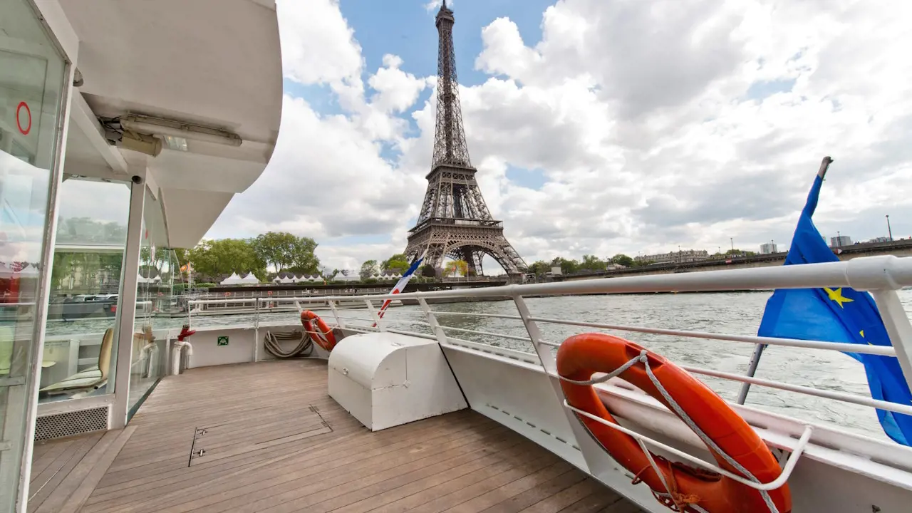Batobus Paris Hop-on Hop-Off Riverboat - Photo 5